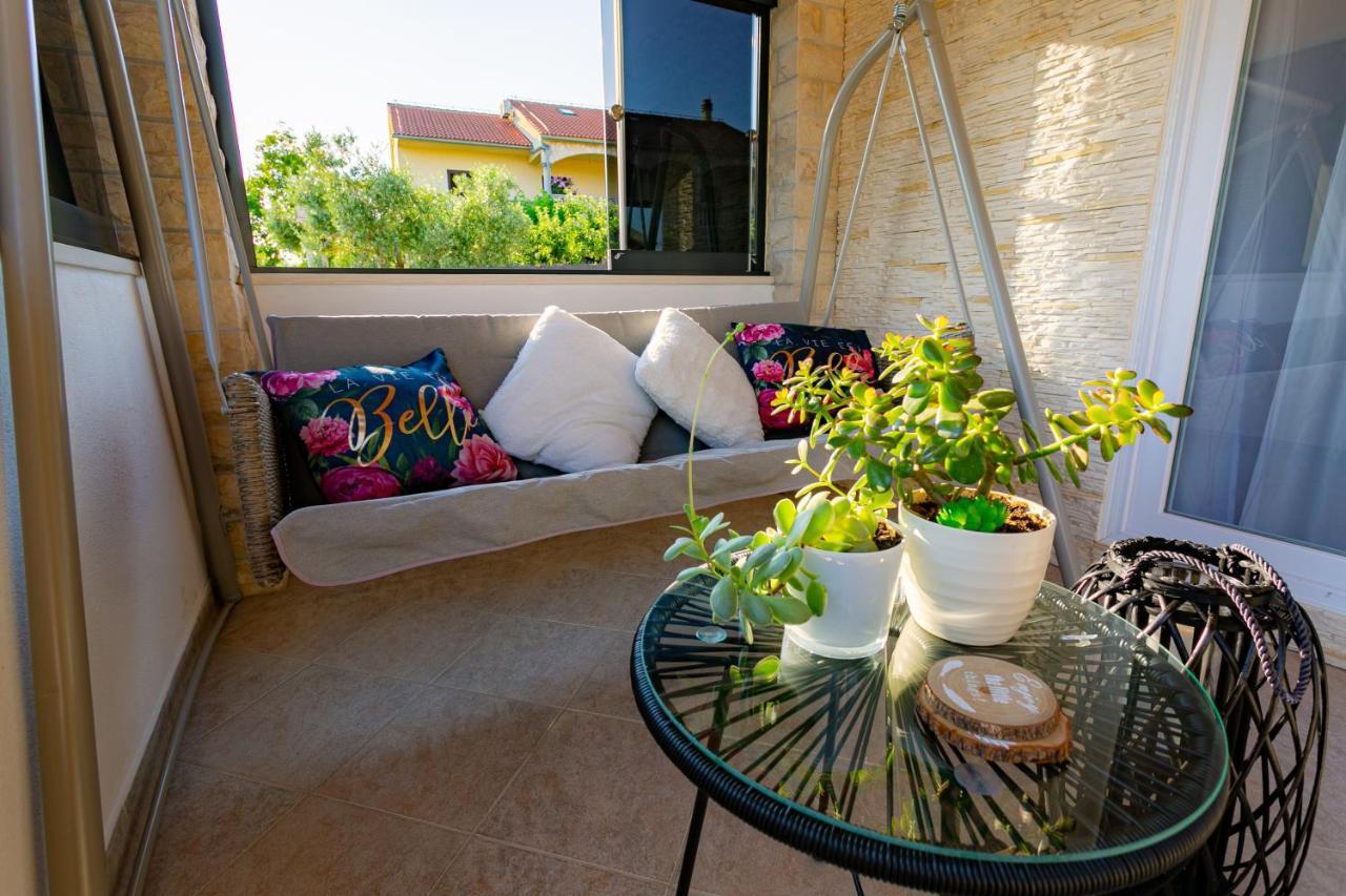 Villa Lorema-Pet Friendly On 5000 Sqm Garden,Pool, Jacuzzi, Billiard&Ps5 Sveti Filip i Jakov Buitenkant foto